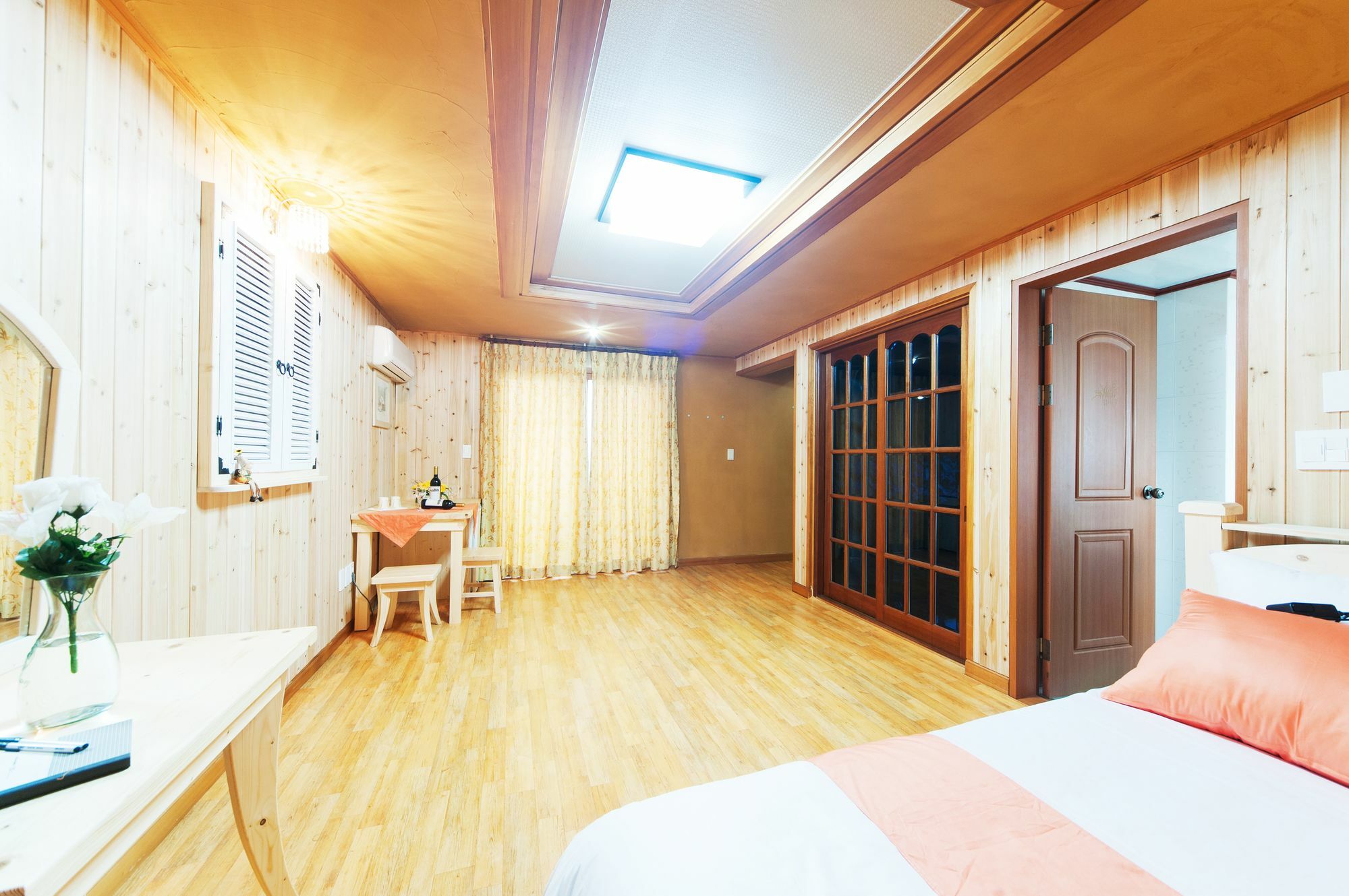 Nakwon Beach House Hotel Jeju Exterior photo