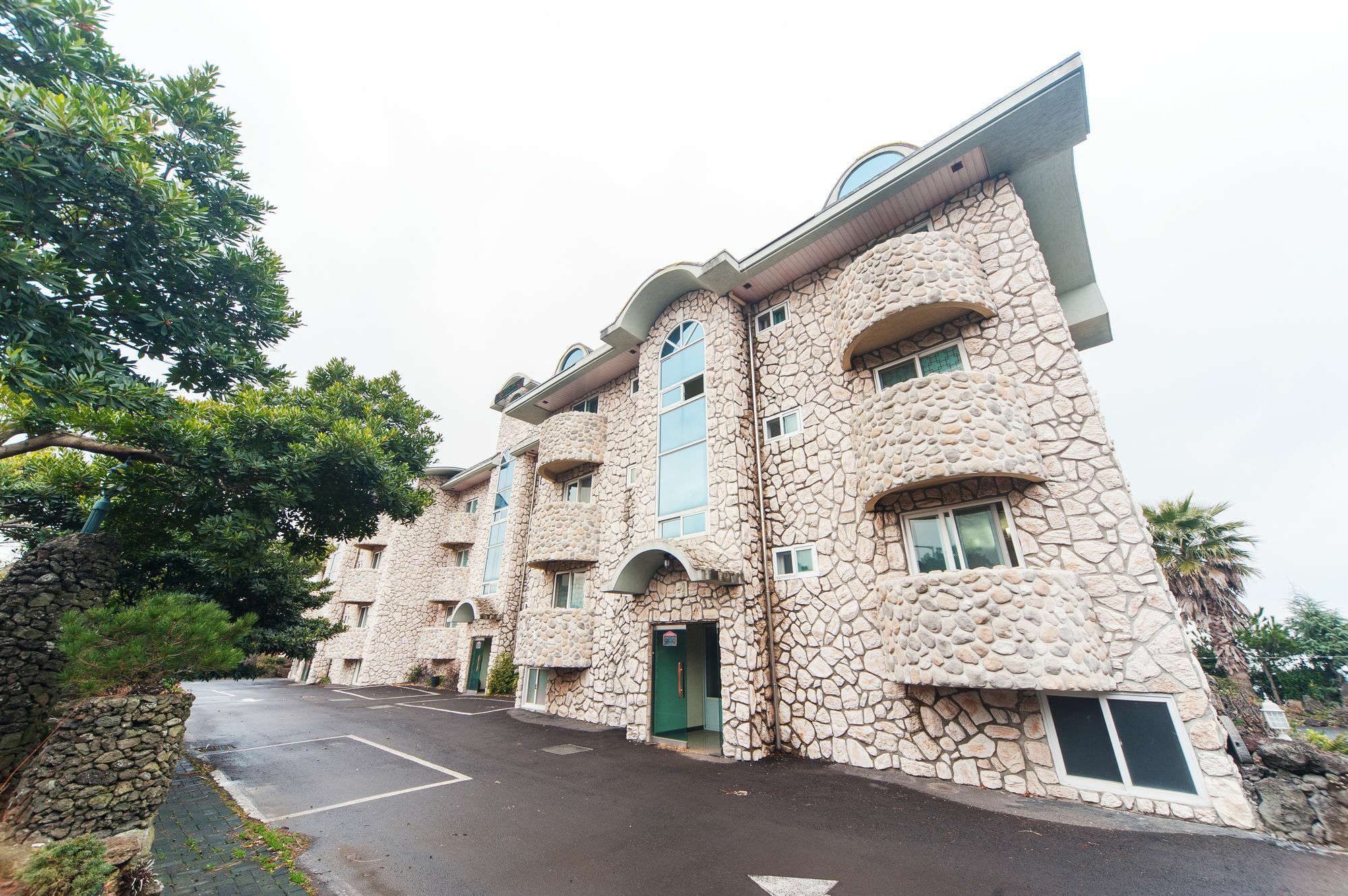 Nakwon Beach House Hotel Jeju Exterior photo